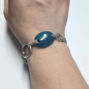 157 Kenneth Cole Silver Chain and Blue Stone Bracelet with‎ Toggle Clasp
